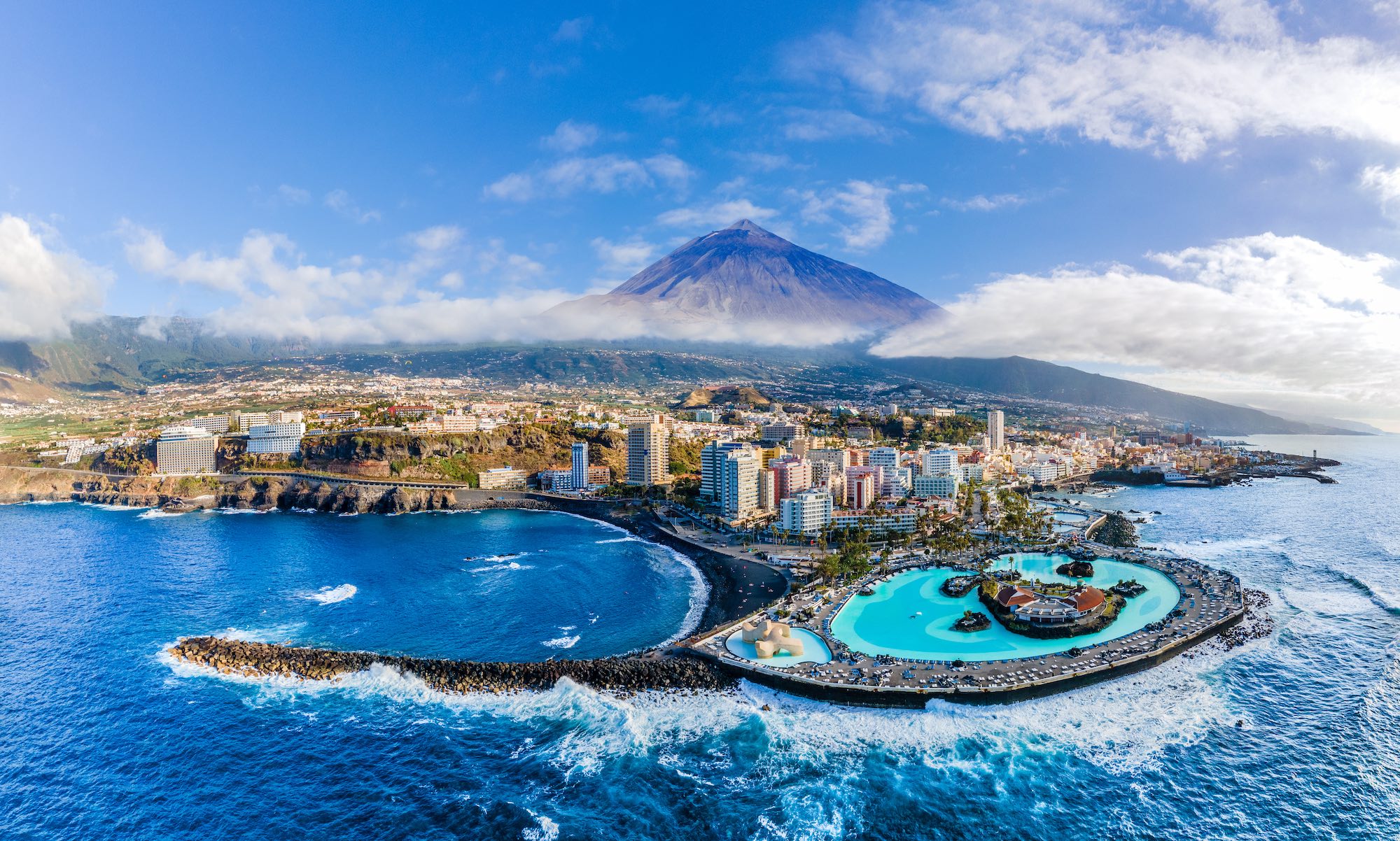 Teneriffa, Puerto de la Cruz, Meerwasserschwimmbäder Alanya Copyright © AdobeStock 311011290 muratart