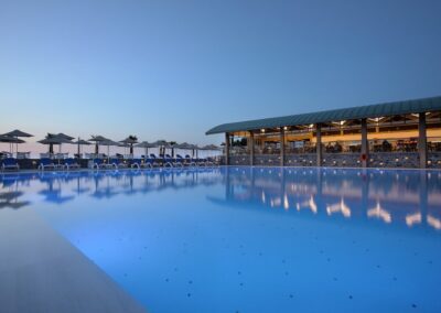 Pool Bereich im Arina Beach Kreta - Copyright © Arina Beach