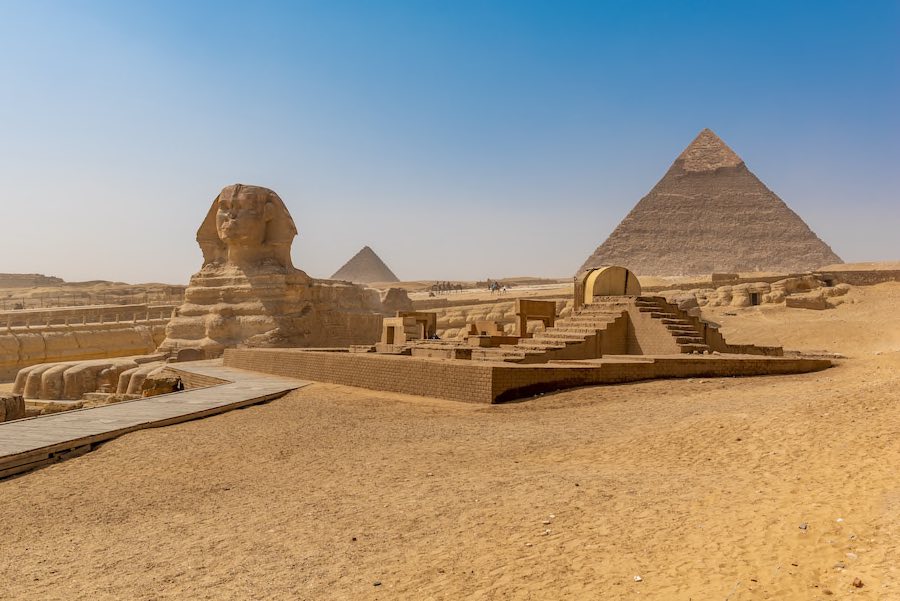 Ausflug nach Kairo zur Sphinx und den Pyramiden Copyright © AdobeStock 252999026 David Schartner