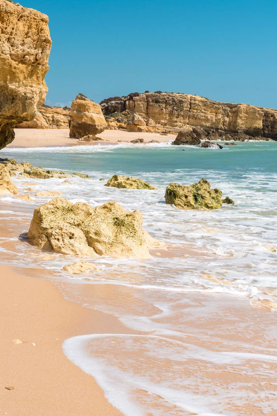 Algarve Urlaub in Portugal Copyright © AdobeStock 204210100 Leszek Czerwonka