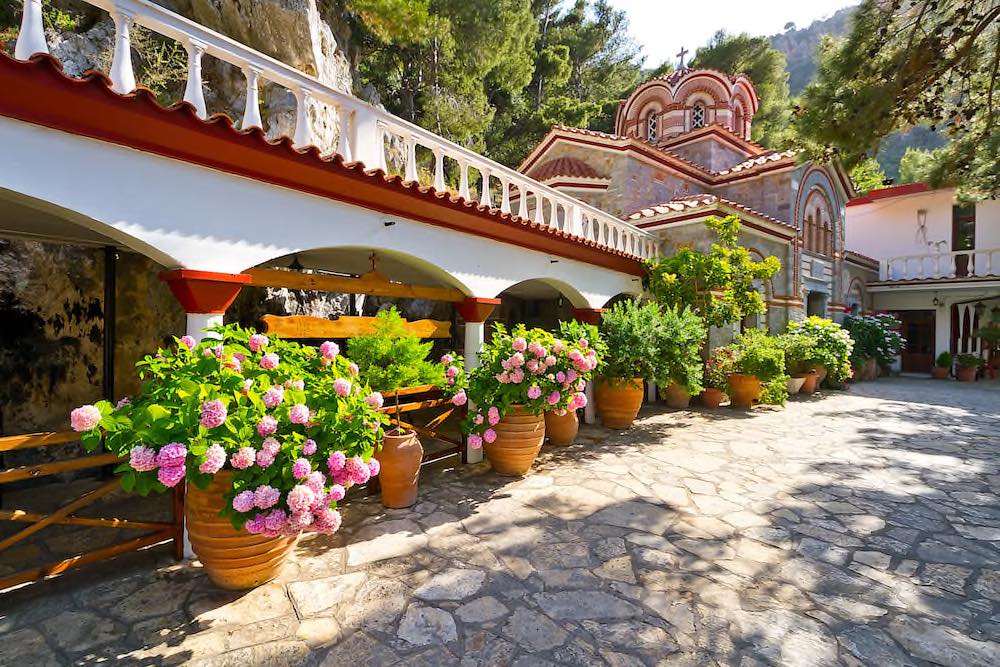 Kreta Kloster in Lassithi Copyright © AdobeStock 44470923 Patryk Kosmider