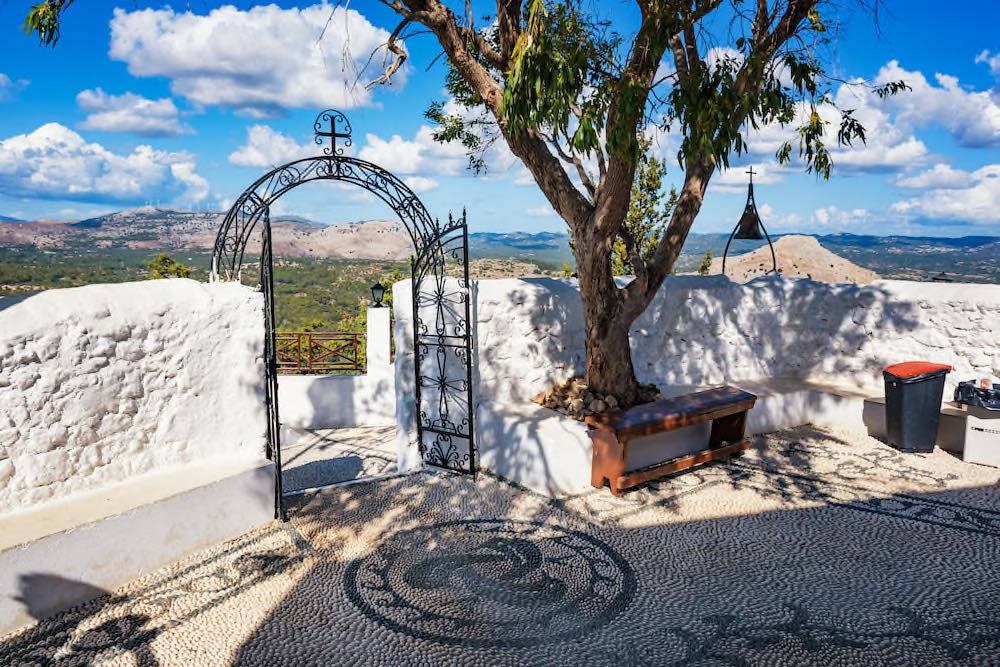 Rhodos Copyright © AdobeStock 185183361 lubos K Tsambika_Monastery