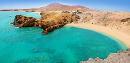 Playa Papagayos Lanzarote Copyright © AdobeStock 44830320_XS_lunamarina