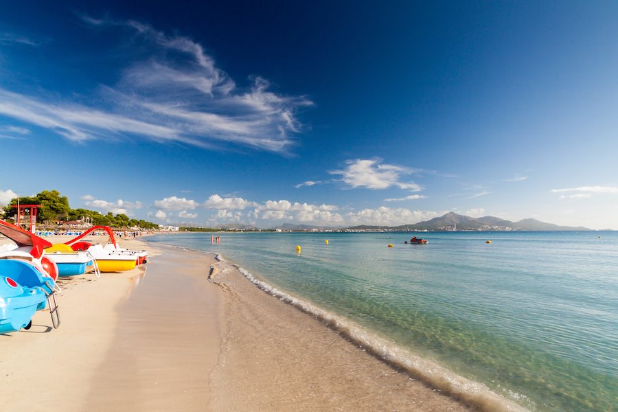 Playa de Muro Copyright © AdobeStock 57157078 gert hochmuth