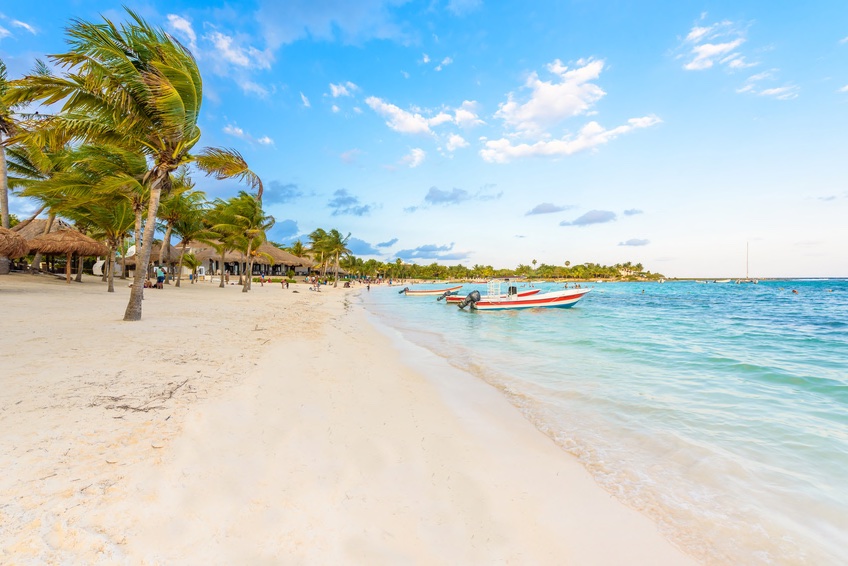 Akumal in Mexico Copyright © AdobeStock 167378273 S Simon Dannhauer