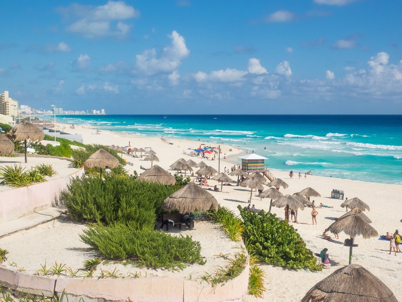 Cancun in Mexico Copyright © AdobeStock 187438706 S Melastmohican