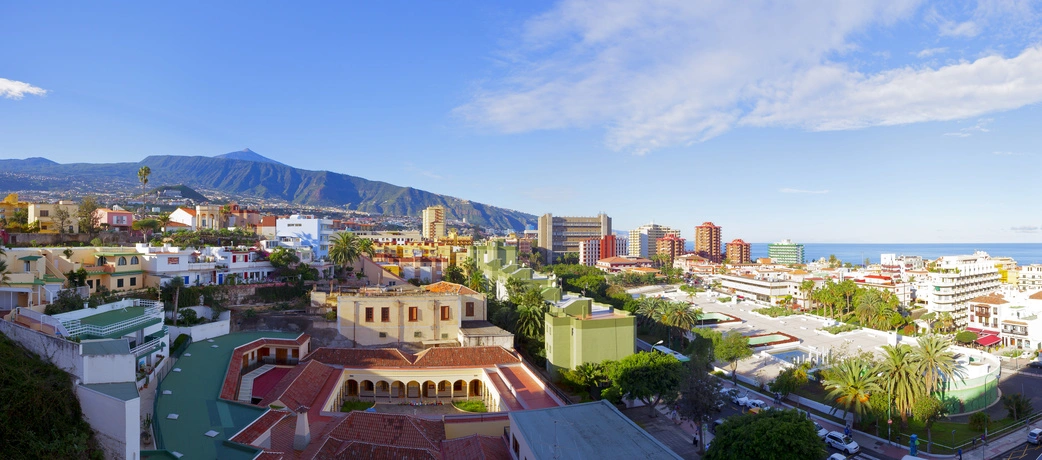 Puerto de la Cruz - Teneriffa Copyright © AdobeStock 93476357 S konzeptm