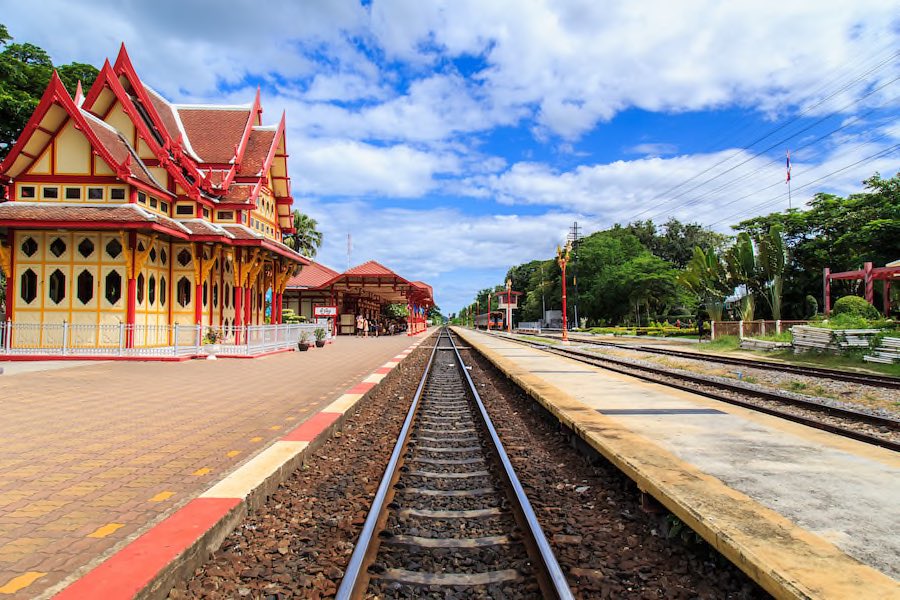 Hua Hin "Royal Pavilion at Hua Hin Railway" - Thailand Copyright © AdobeStock 73581261 PiyawatNandeenoparit