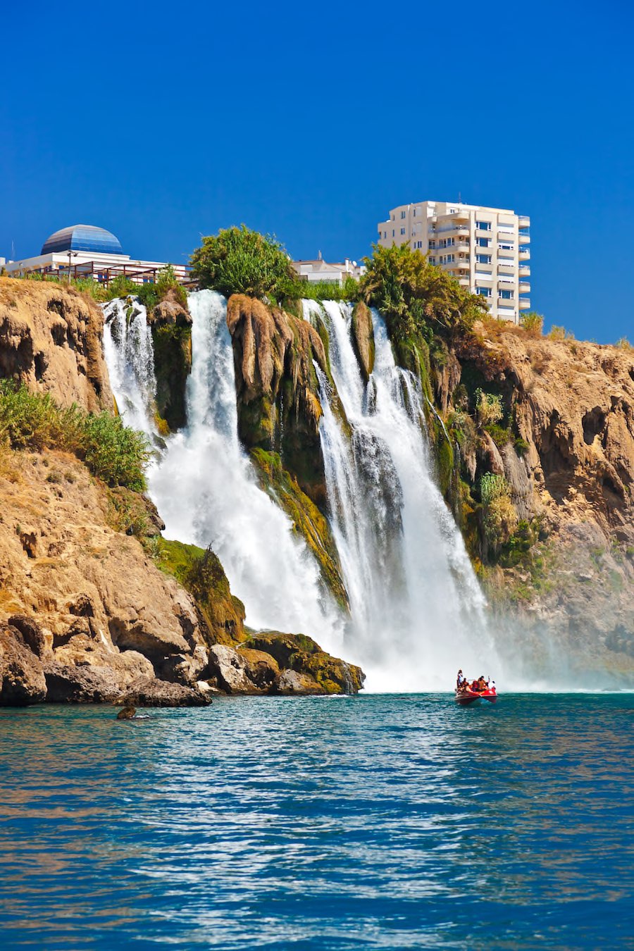 Antalya Lara Urlaub Copyright © AdobeStock 56003521 Nikolai Sorokin