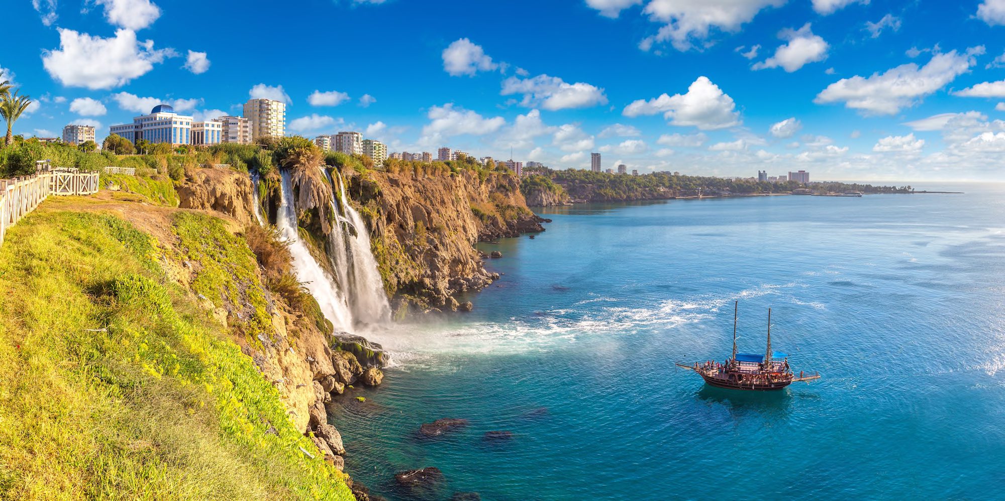 Düden Wasserfall Antalya Copyright © AdobeStock 179872901 Sergii Figurnyi